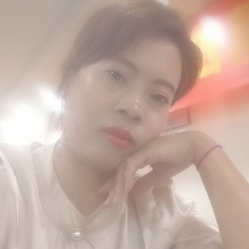 黑猫扯听话的照片