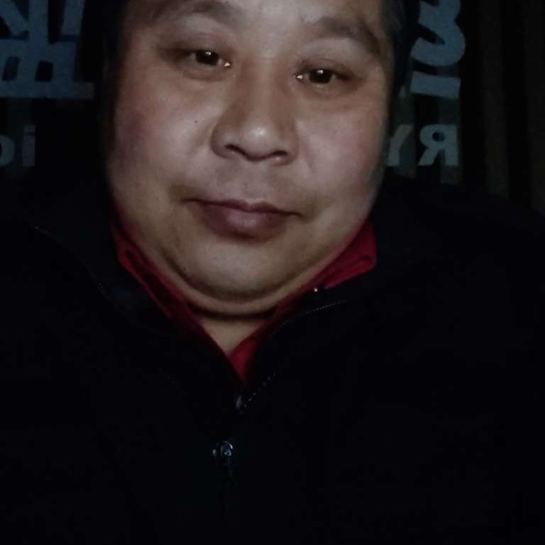 高挑和浮光的照片