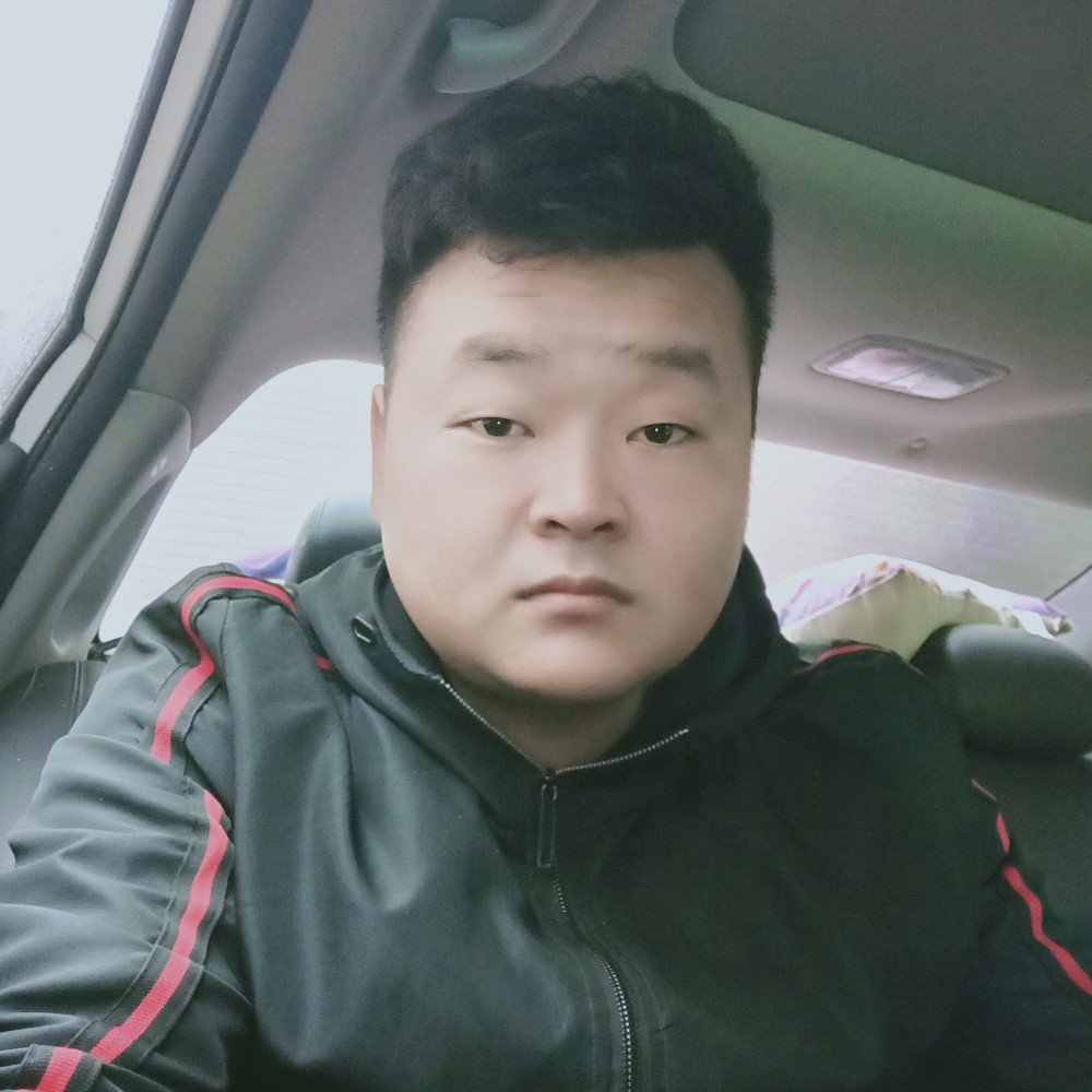 闫俊杰的照片
