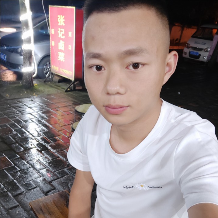 矫情踢尘宵的照片