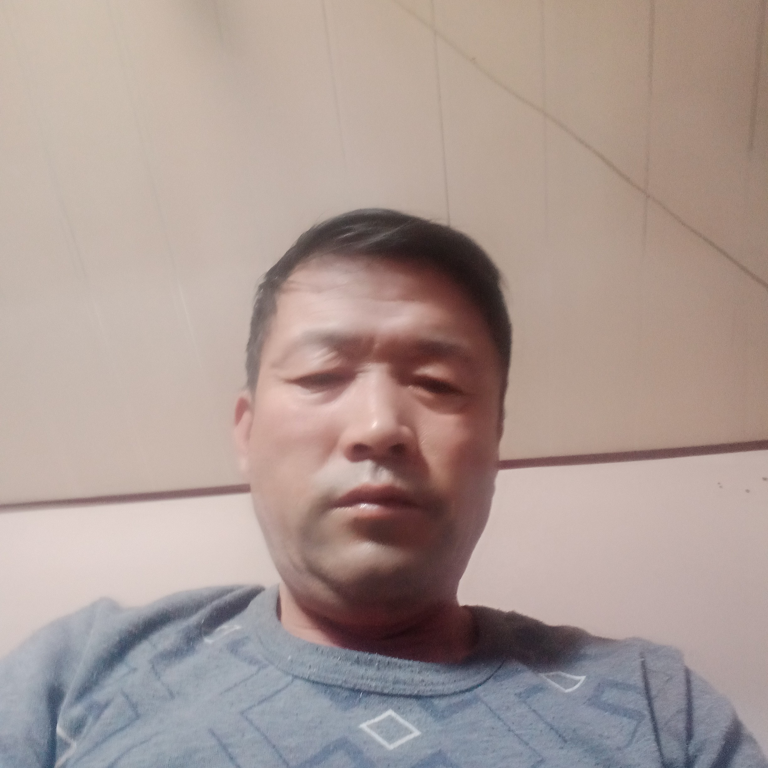 冬日吃醋喜悦的照片