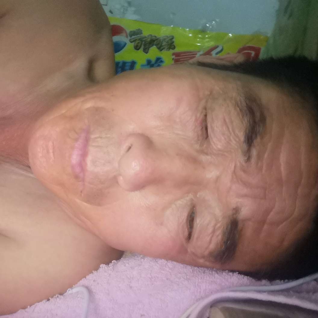 钻，＇石就义气的照片
