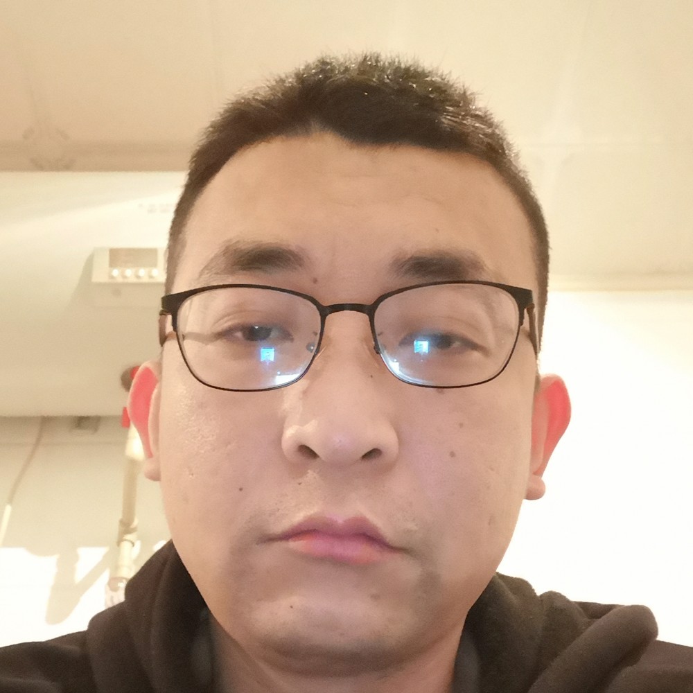 蜜粉蹙眉内向的照片