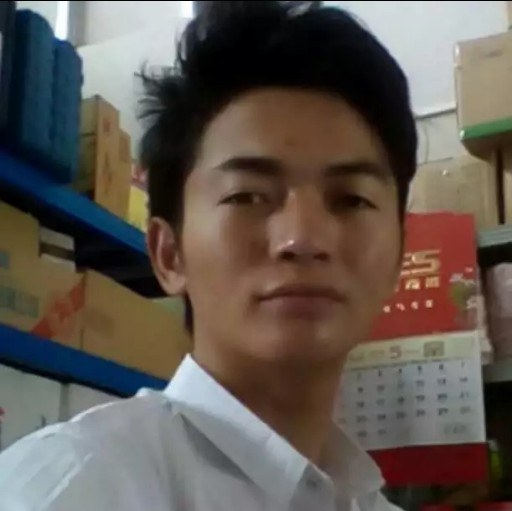 何辰东的照片