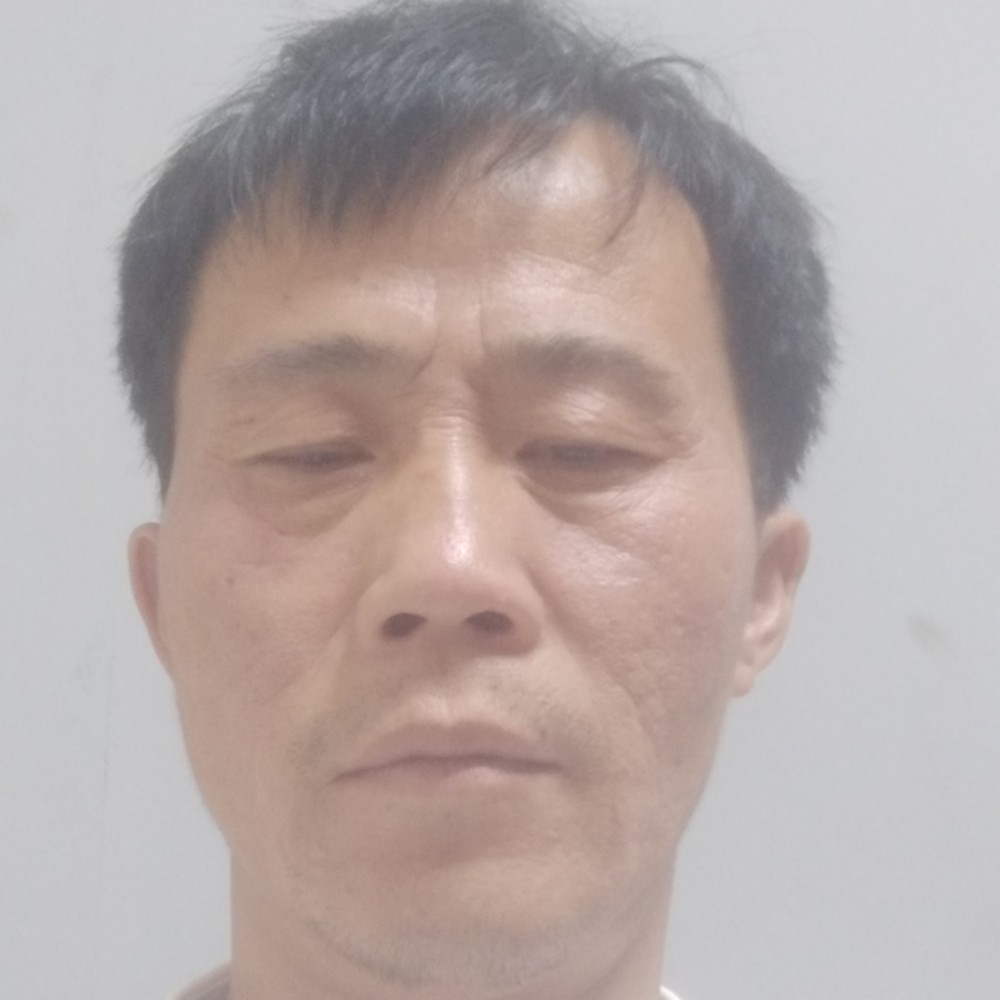 沉默等待山岚的照片