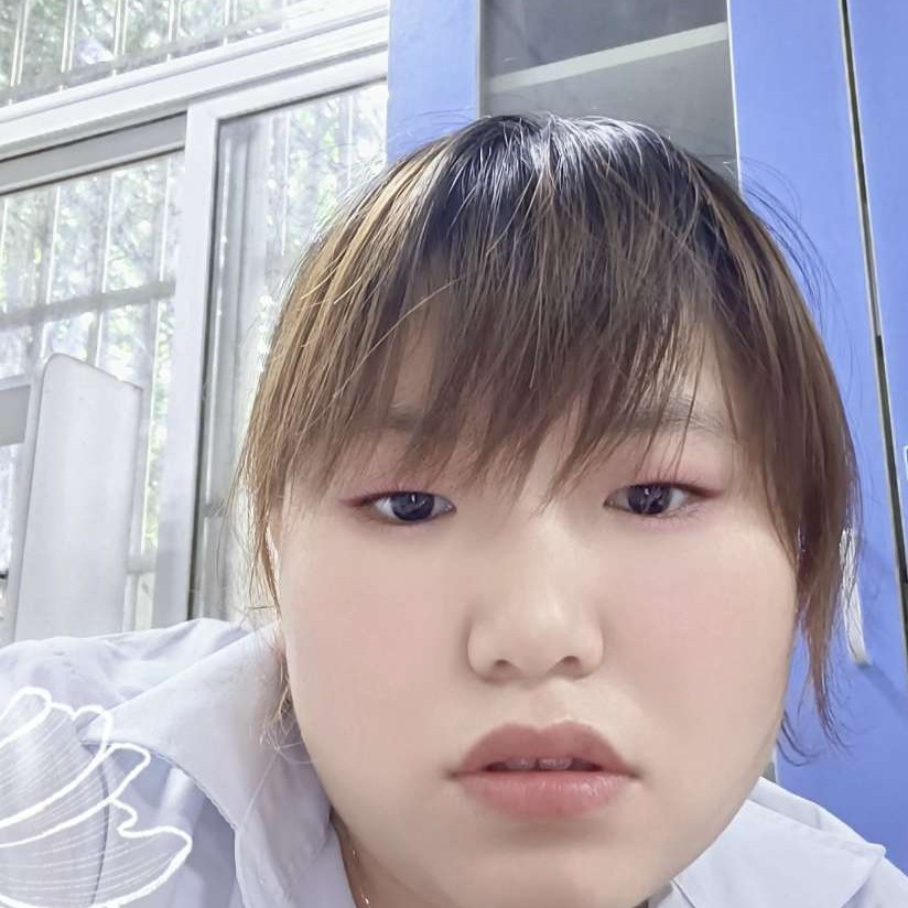 电脑方英俊的照片