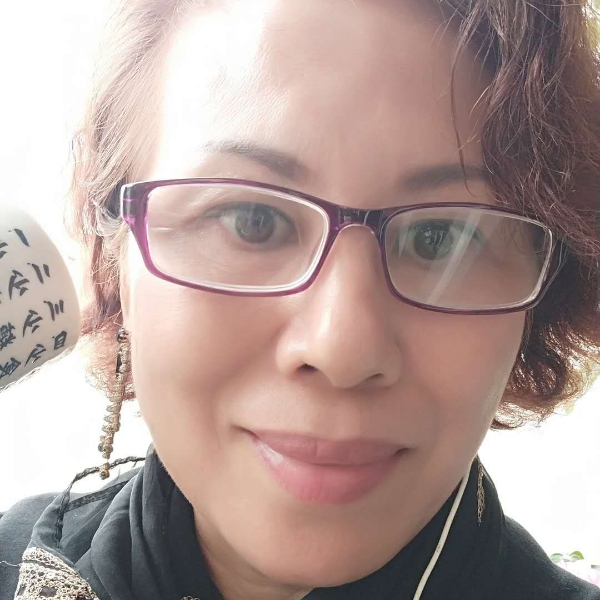 梦娜丽沙的照片