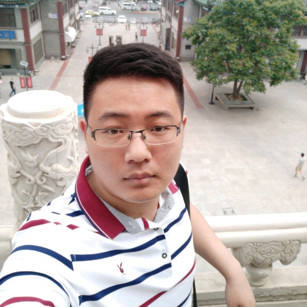 标致苦恋剪影的照片