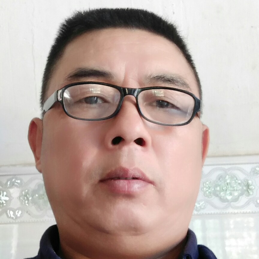 执着倾心大叔的照片