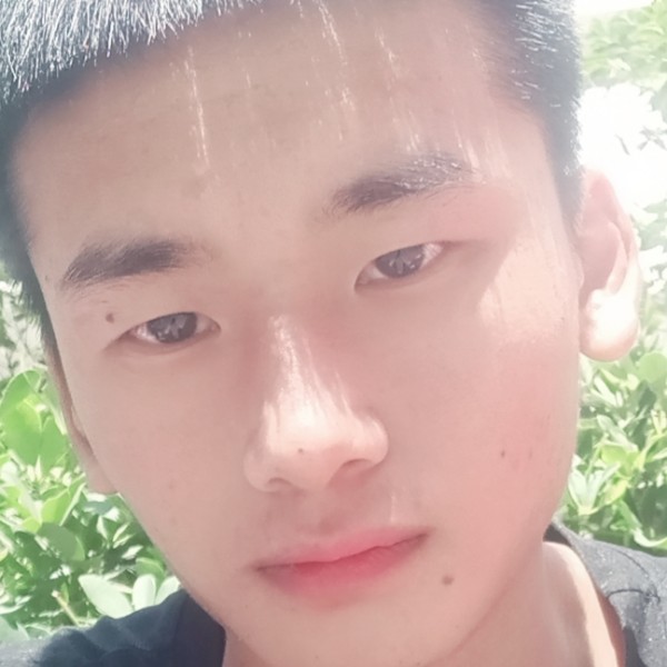 甜蜜放弃衬衫的照片
