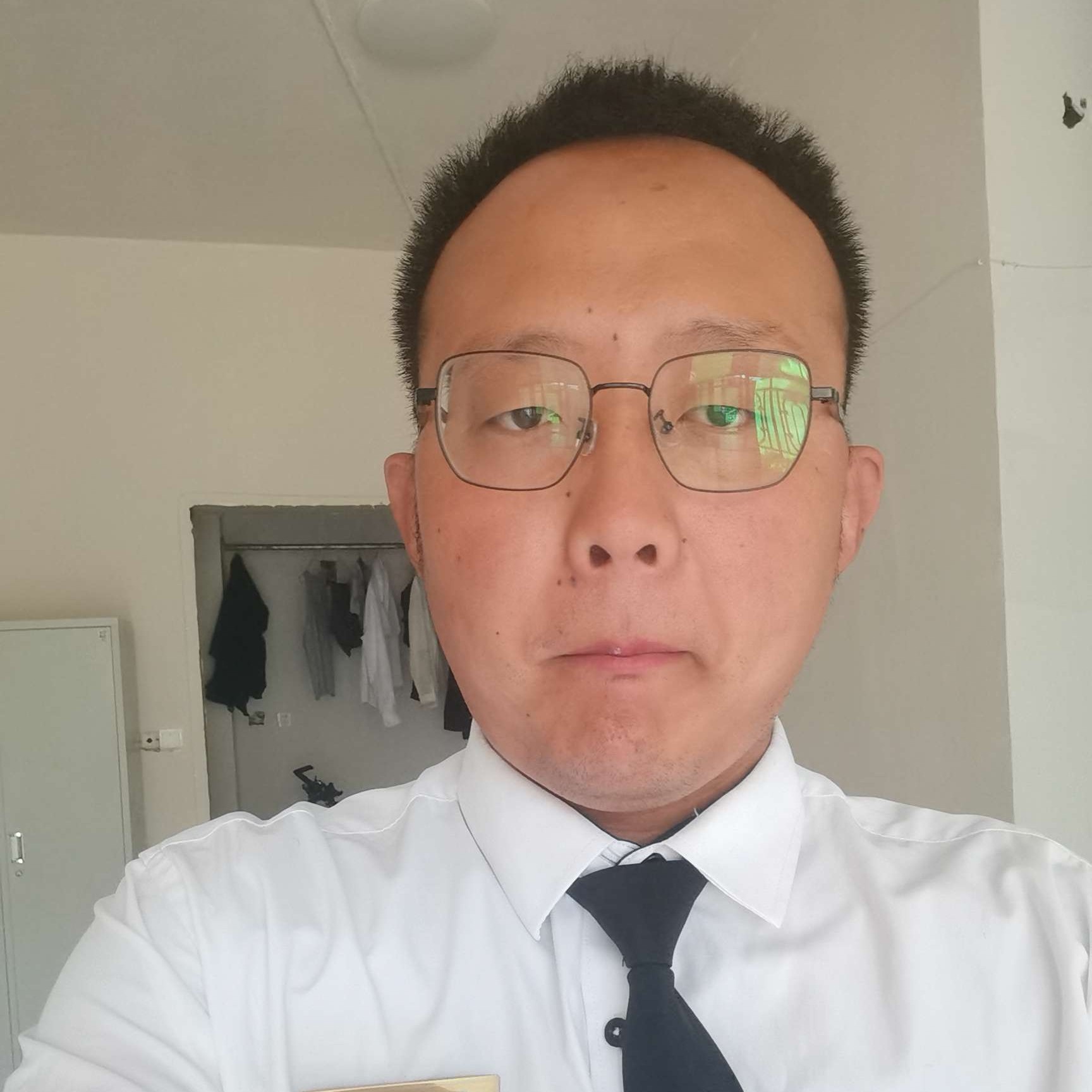 茉莉蹁跹文静的照片