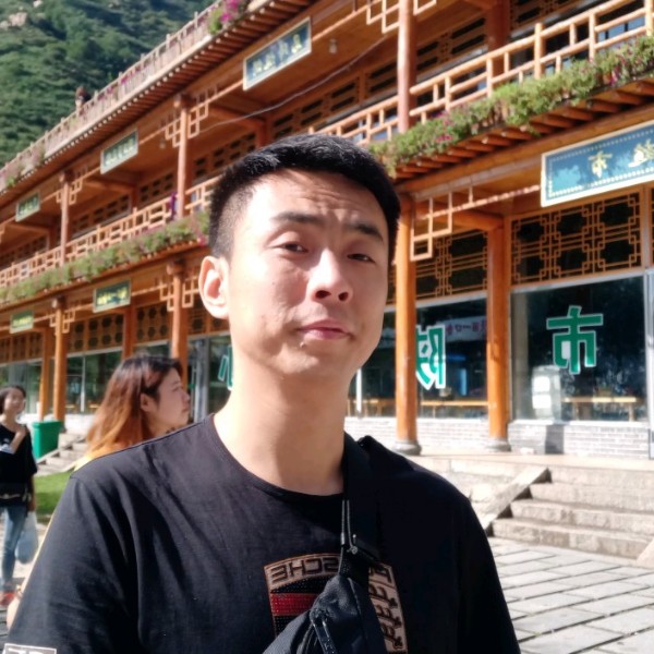 低调相随的照片