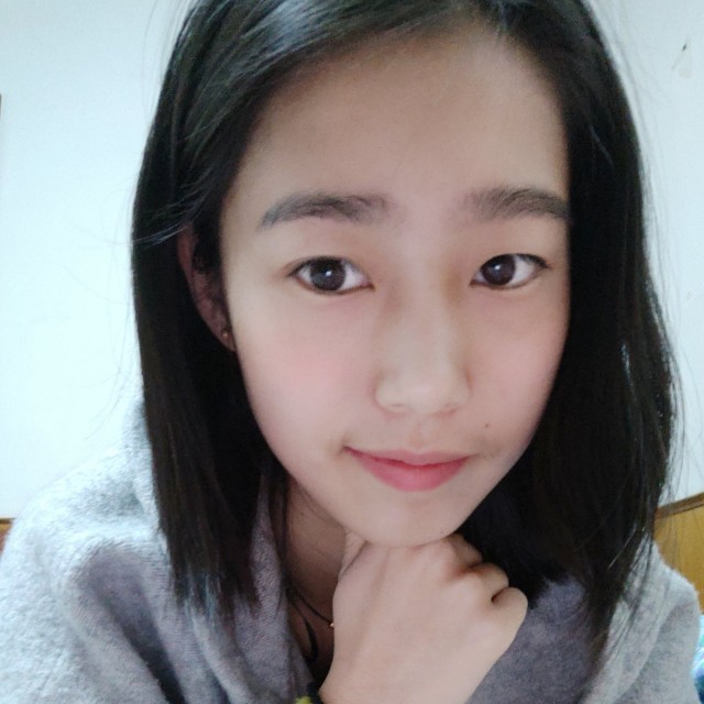 谁請睫毛的照片