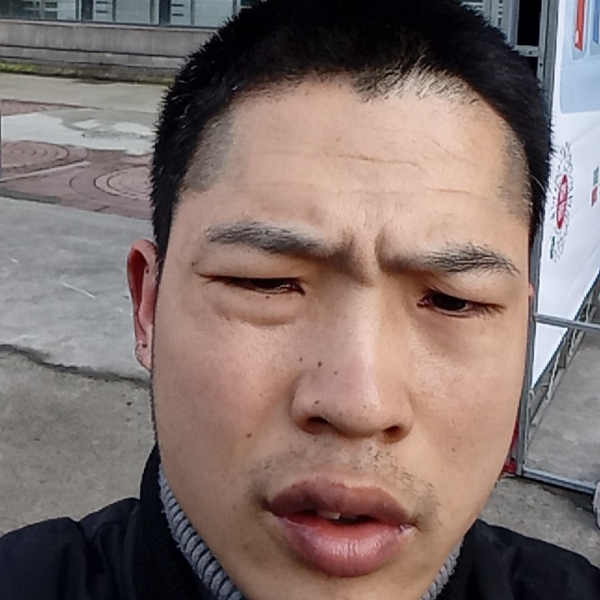 大毛娃娃的照片