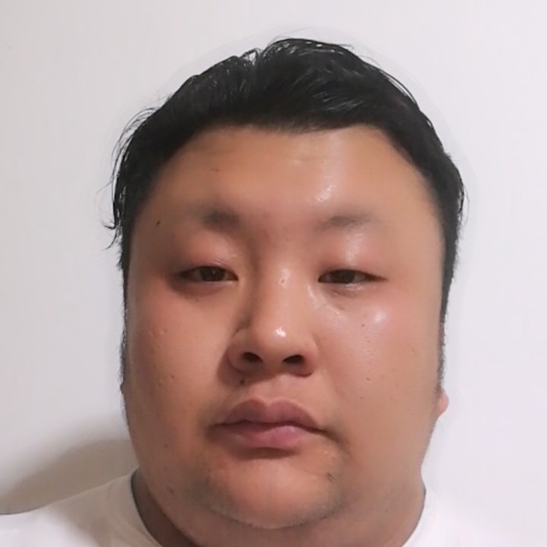 翱翔九天的照片