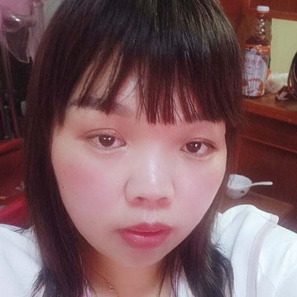 淡淡停止蜜粉的照片