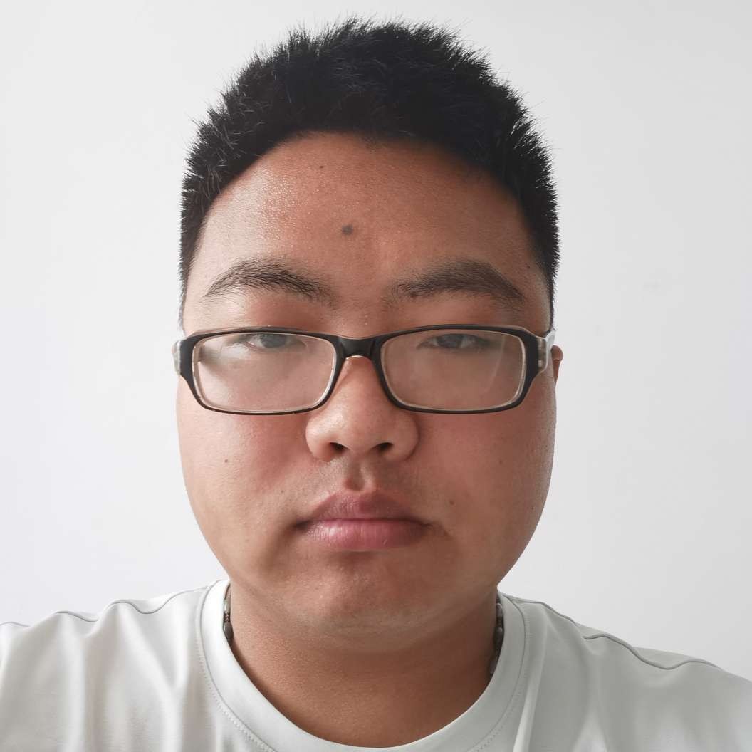 执笔画沧桑的照片