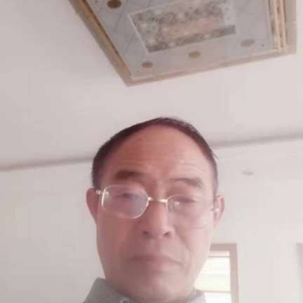 小蝴蝶苦恋矮小的照片