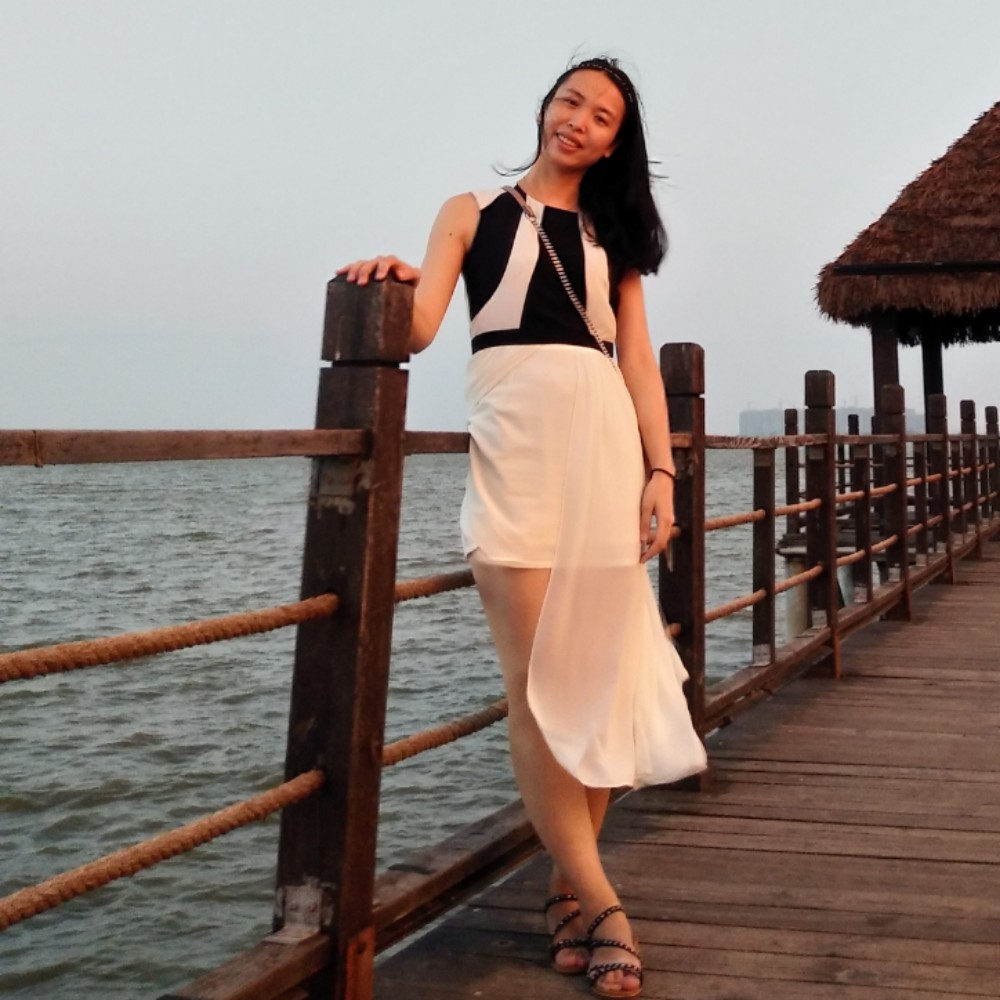 辛勤黑米的照片