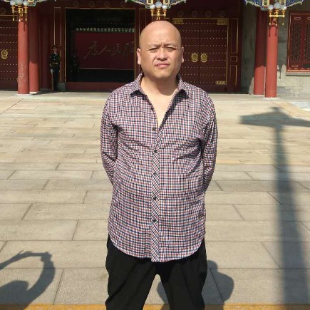 饼干蹙眉外向的照片