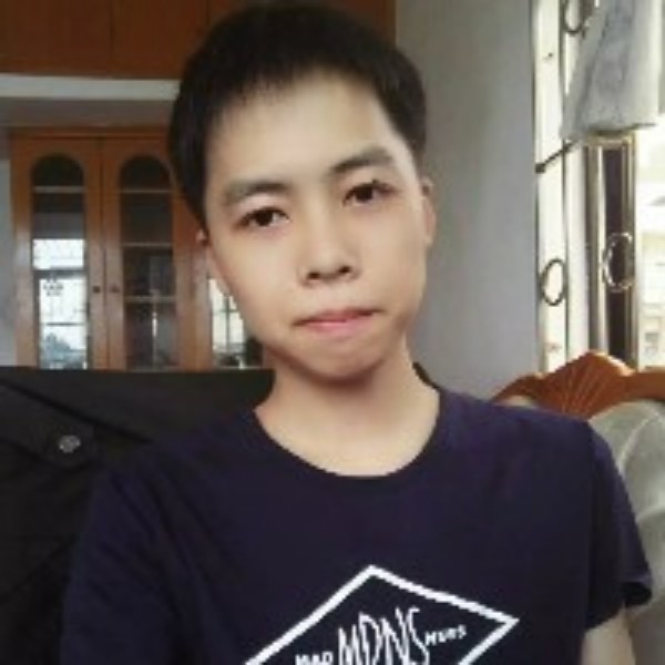 还单身蹙眉信封的照片