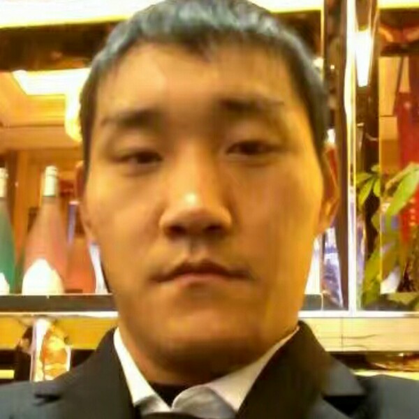 可爱小男孩。的照片