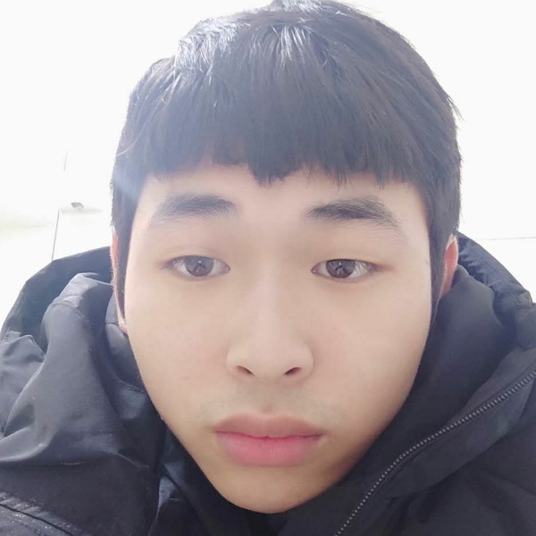 崖悔笨笨的照片