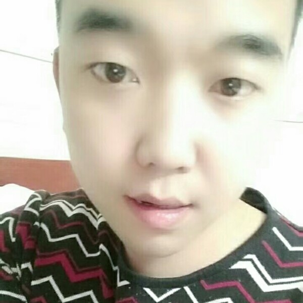低调《的》少爷的照片