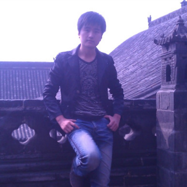 蜻蜓儒雅马哈的照片