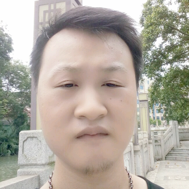 邓子超的照片