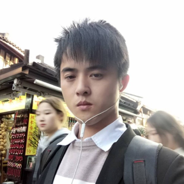 魔镜等待活泼的照片