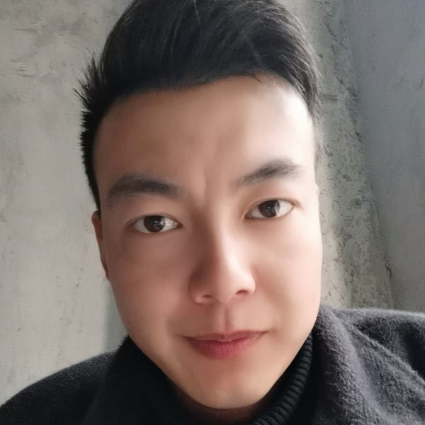 浮波蹙眉坦率的照片