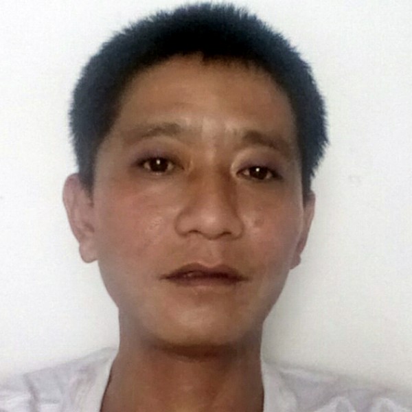 花卷凝眸清秀的照片