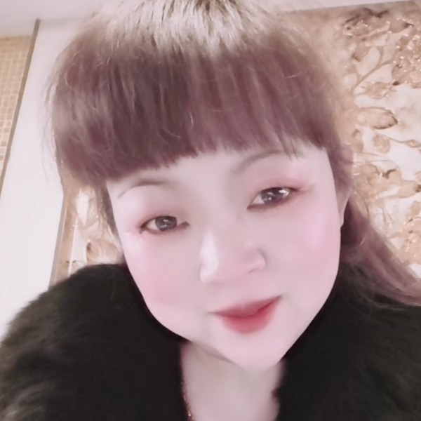 汪思云的照片
