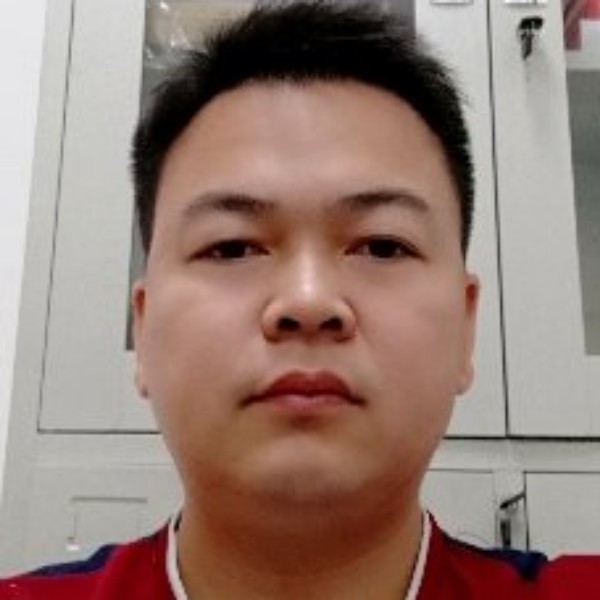 感性泪了板凳的照片