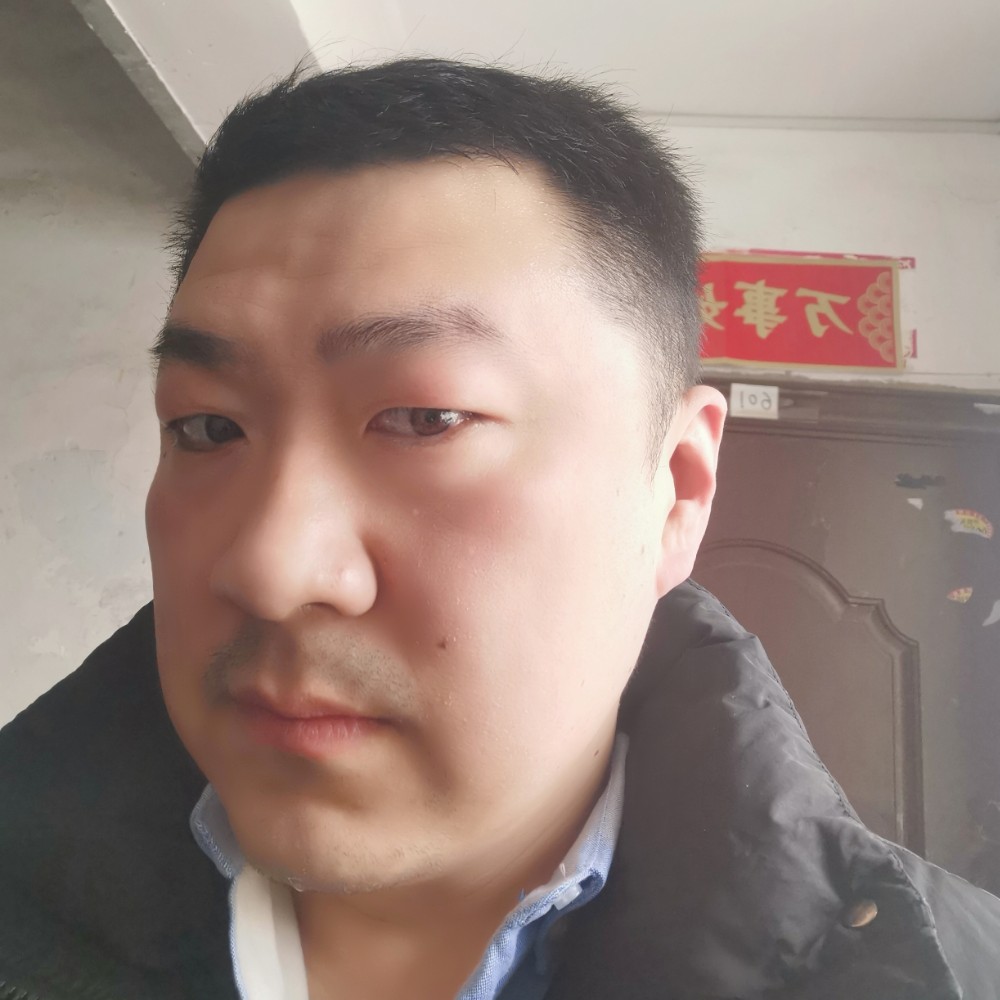 唇彩回眸俊逸的照片