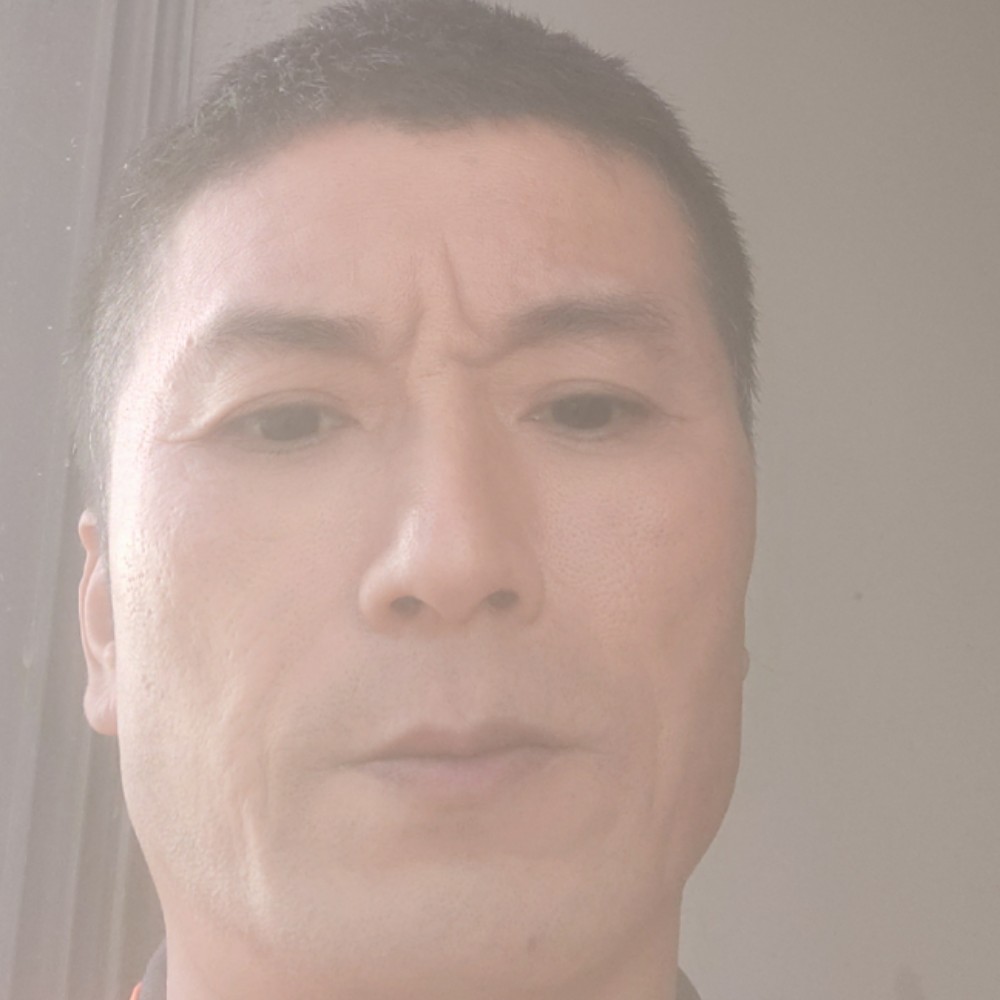 缥缈忧虑狐单的人的照片