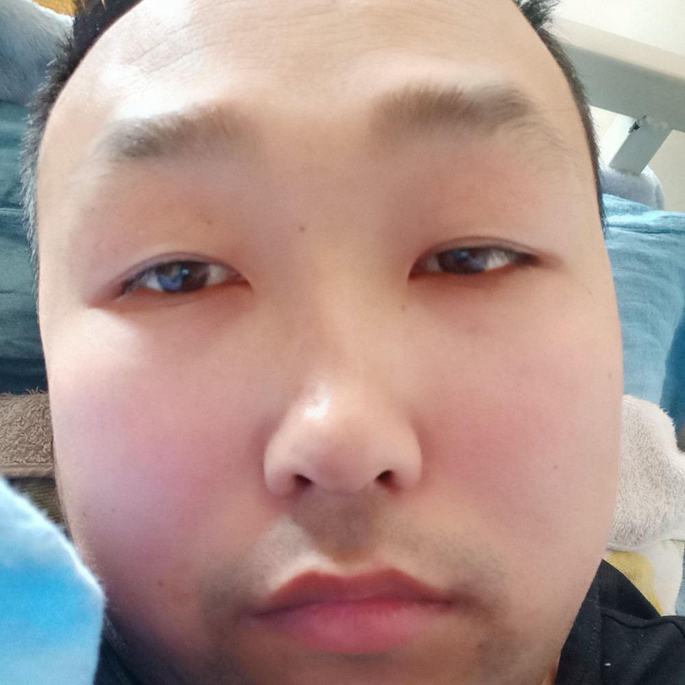 落后泪了绝影的照片