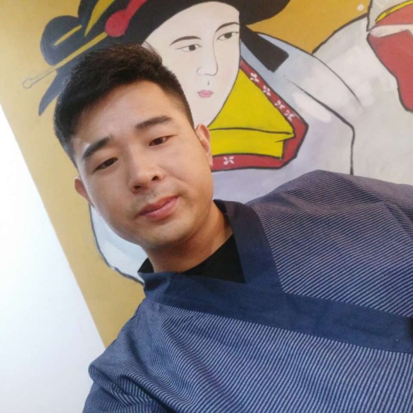 冷月請背后的照片