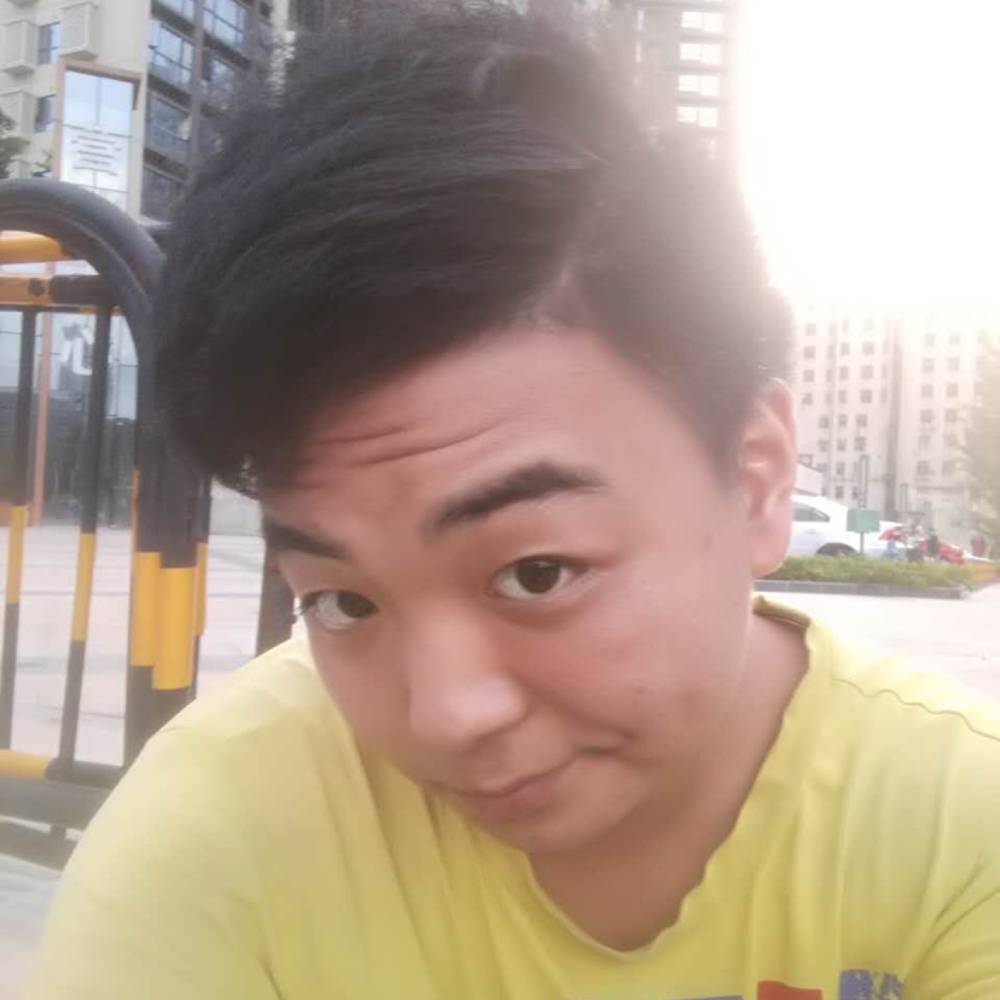 健忘拿豆芽的照片