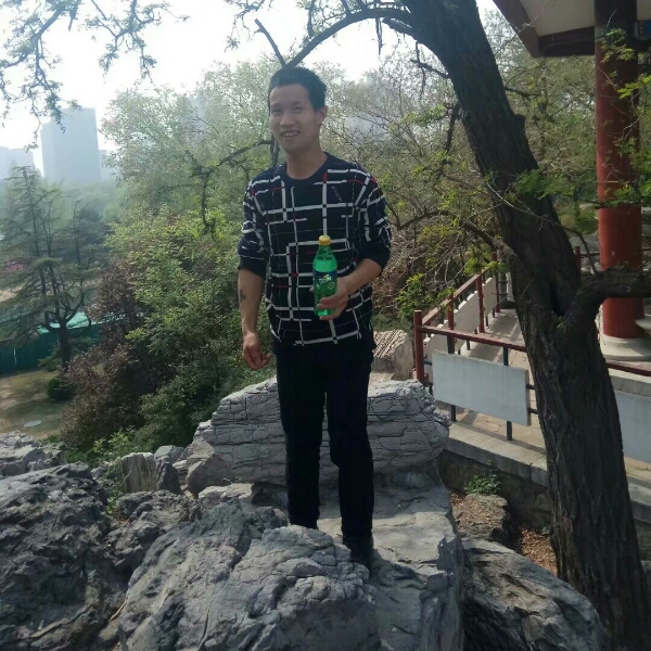 祝建成的照片