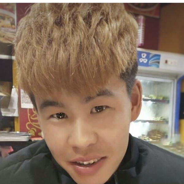 寂冷深拥情殇的照片