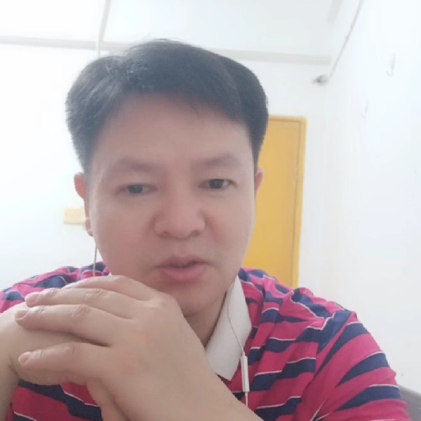 路灯等待的照片