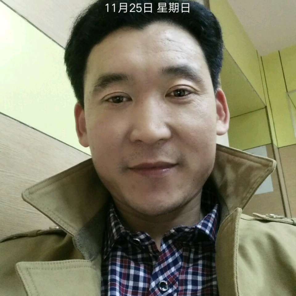 网络倾心爱听歌的照片
