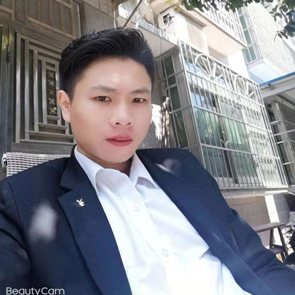 苗条与水影的照片