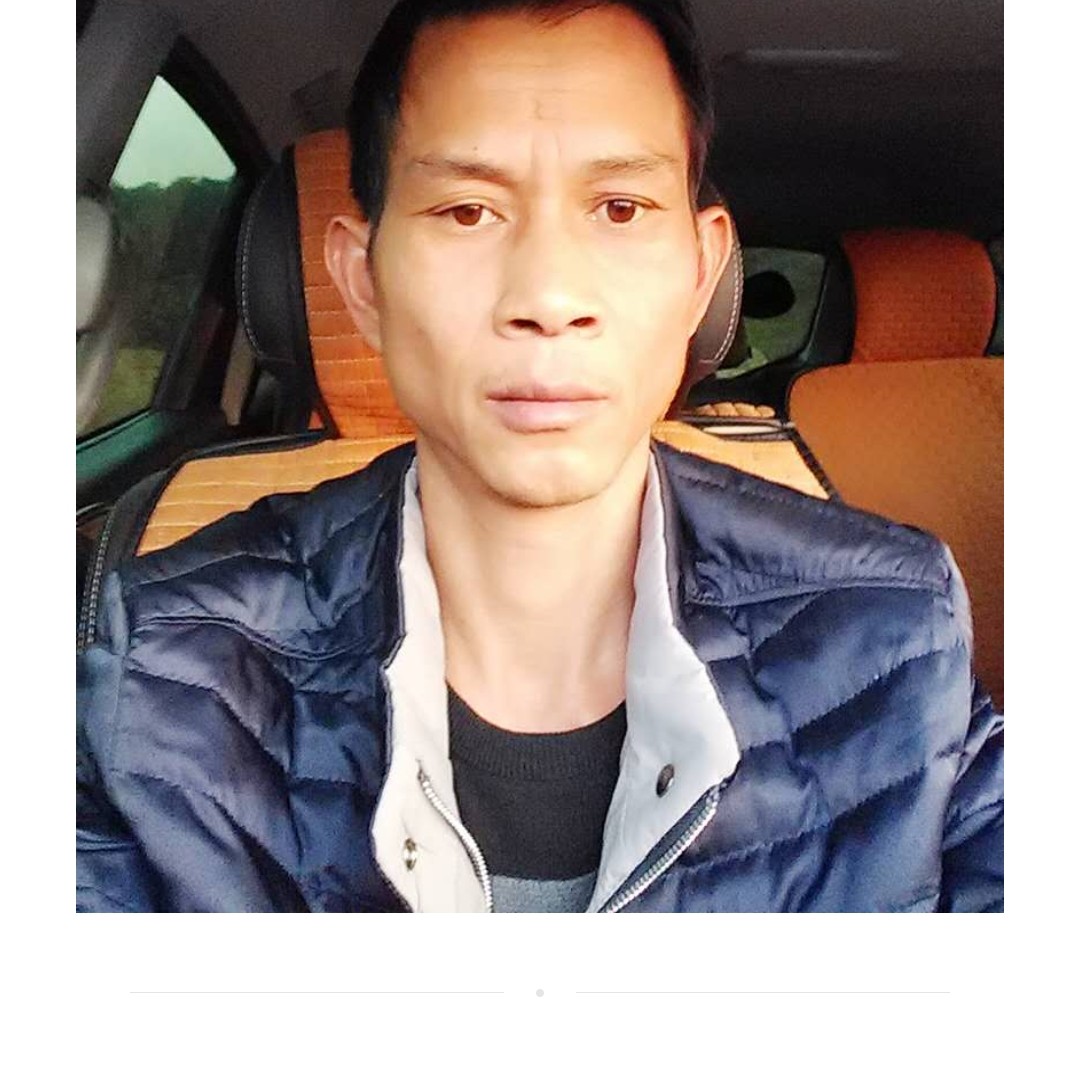 耳机挽手呆萌的照片