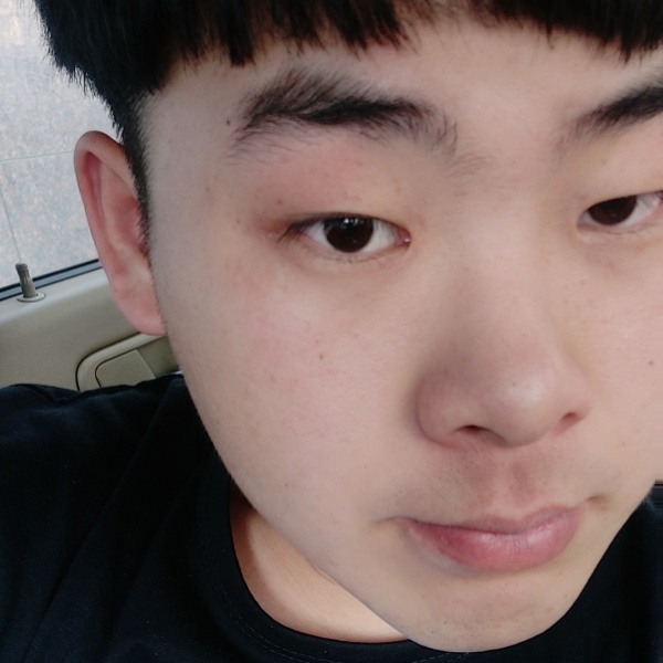 徐诺凡%的照片