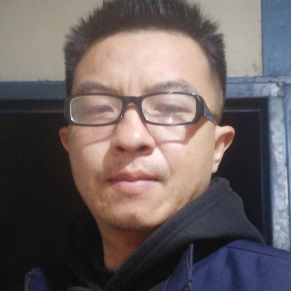 八月的阳光的照片