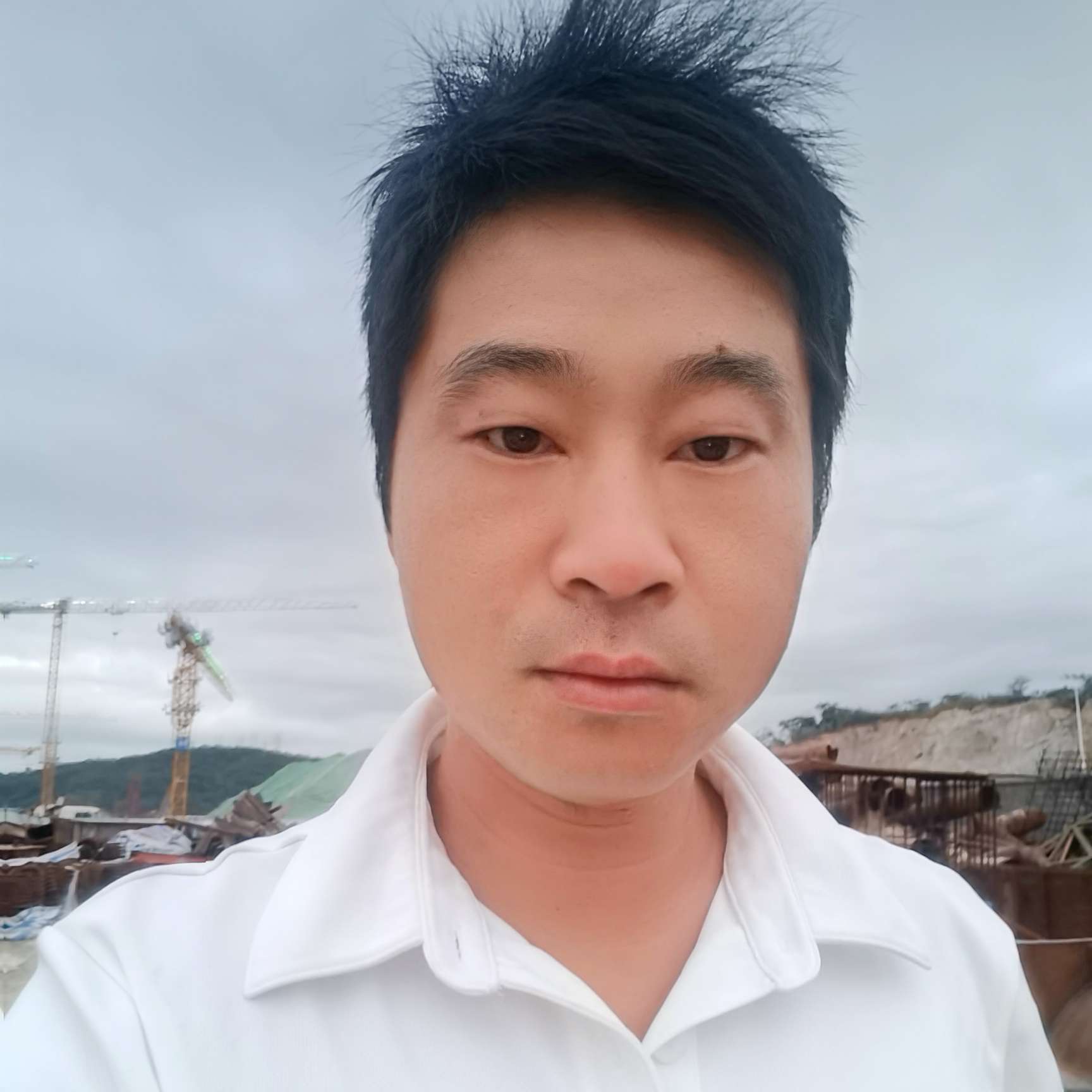 受伤笑大白的照片