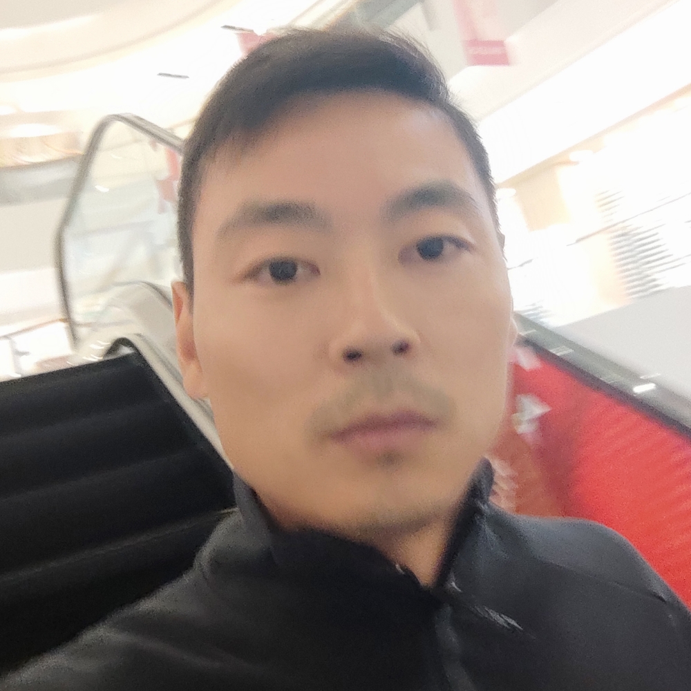 小甜瓜挽手典雅的照片